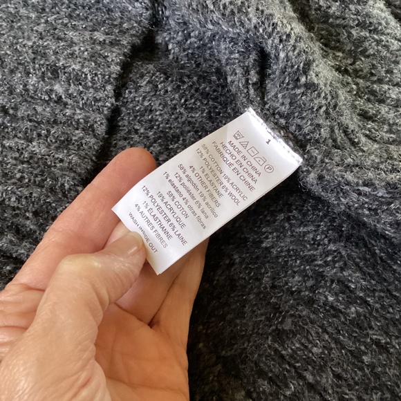 Michael Kors charcoal V neck sweater size S - Picture 5 of 7